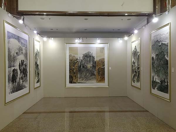 展厅一隅.jpg